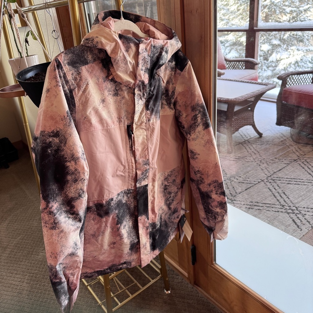 NWT The North Face Freedom Insulated Freedom Jacket Pink Moss XL - Retails $320!